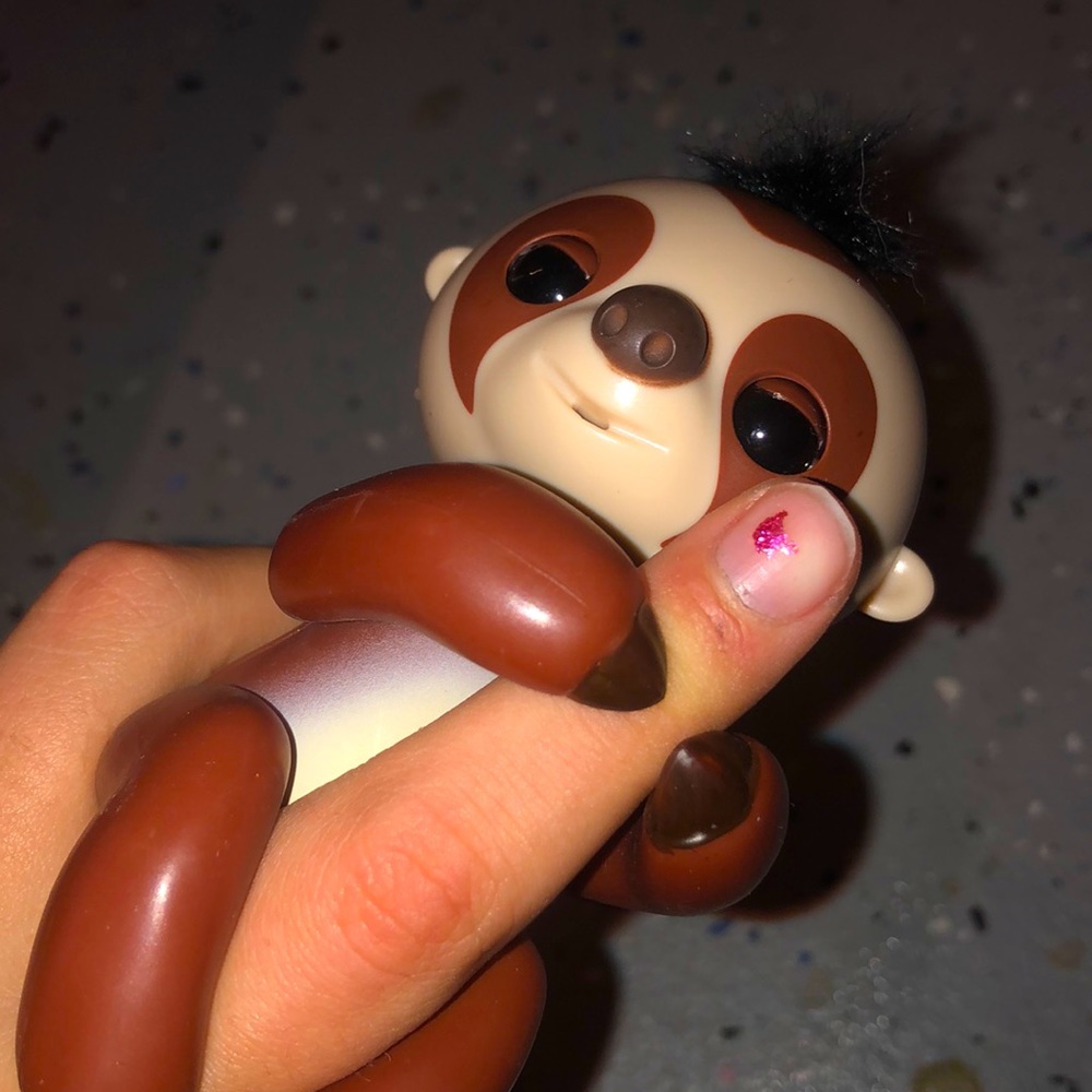 Sloth fingerling